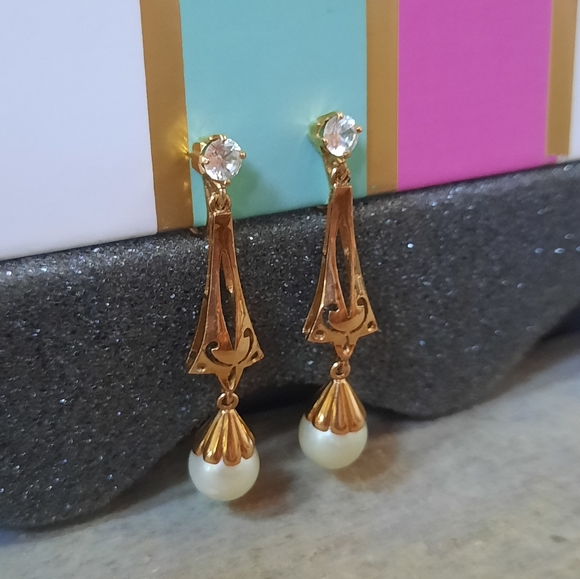 Vintage 18K Yellow Gold Custom Cultured Pearl Sapphire Screwback Earrings - Picture 9 of 15